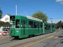 Be 4/6 S mit der Betriebsnummer 676 auf dem Bruderholz auf der Linie 16. Die Aufnahme stammt vom 12.09.2010.