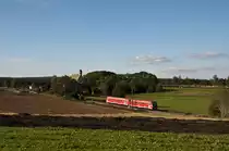 Ein unbekannt gebliebener Triebwagen der Baureihe 611 am 11. September 2010 im Abendlicht bei L�ffingen.