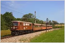 1099.010 mit dem Dampfsonderzug R 19259 auf der Fahrt von St. P�lten Hbf nach Mariazell. In Ober Grafendorf kam dann die 1099.010 vom Zug und es wurde auf Mh.6 (Dampf-Tfz 399.06) umgespannt. Nadelbach; 4. Juli 2010