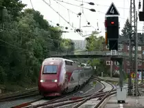 Thalys Paris-Nord - K�ln l�uft langsam auf Gleis 8 in Aachen-HBF ein. Aufgenommen am 25/09/2010.