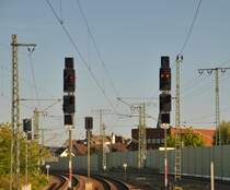 Die beiden Ausfahrsignale auf den Lehrter Bahnhof zweigen am 22.09.10 auf rot.