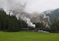 01 1066 + 01 533-7 am 25. September 2010 bei Hippensbach.
