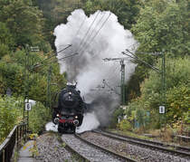01 1066 + 01 533-7 am 25. September 2010 bei Triberg.
