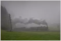 WTK 4 (�BB 392.2530 / WTK 4 - ex BB� 478.30) mit unserem Foto GmP am nebeligen Morgen des 3.10.2010 von Ampflwang nach Timelkam bei der Kl�ranlage in Ampflwang aufgenommen.