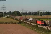 185 116-1 mit ihrem Mischer begegnet 294 573-1 mit ihrer �bergabe bei Ettlingen 22.9.10