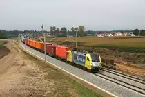 182 515 mit Containerzug am 02.l0.2010 in Hattenhofen.