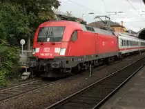 DB Taurus 182 007-5 mit IC 2022 im Bonner Hbf am 5.10.10