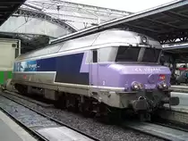 Die CC 72137 ruht sich im Bahnhof Paris-Est aus, am 04/10/10.