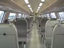 Im IC 2012 zwischen Br�ssel nach Antwerpen entstand dieses Foto im Oberdeck des Doppelstockwagens. Der Zug war eigentlich gut besetzt, auch wenn es hier nicht so aussieht. Aber dieser Zug bestand aus 10 Doppelstockwagen und das hier war der Erste. 02.10.2010 um 13:23 Uhr. 