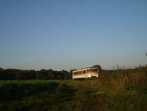 SWEG MAN Triebwagen VT9 am Abend des 12.10.2005 zwischen Obergimpern und Siegelsbach