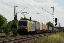 ES 64 F4-023 mit einem Containerzug in Th�ngersheim am 31.07.2010