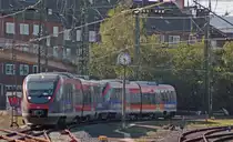 643 703-1 und 643 714-8 als RB20 nach Langerwehe/Stolberg-Altstadt bei der Einfahrt in Aachen Hbf, 9.10.10