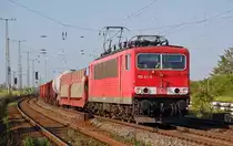 155 211 zieht am 10.08.10 einen gemischten Gz aus Richtung Weimar kommend durch Gro�korbetha.