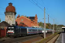 ES 64 U2 - 030 (182 530-6) mit dem IC 1923 nach K�ln Hbf in Rathenow. 10.10.2010