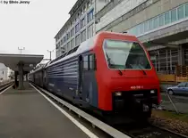 Re 450 016-1 ''Altstetten'' am 5.10.10 in Horgen Oberdorf als S24 nach Z�rich HB, die S24 kann man wohl als effizienteste S-Bahn Linie bezeichnen, an den Endpunkten Z�rich HB und Horgen Oberdorf haben die Z�ge jeweils eine Wendezeit von je 7 Minuten.