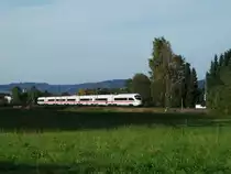 Der ICE 109 nach Innsbruck Hbf ist am 8.10.10 bei Ha�lach(b. Kronach) unterwegs.