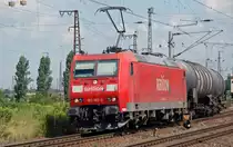 185 160 zieht am 10.08.10 einen Kesselwagenzug aus Gro�korbetha Richtung Weimar.