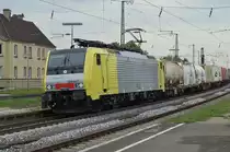 189 927 f�hrt durch den Bahnhof Augsburg-Oberhausen am 19.05.2010 