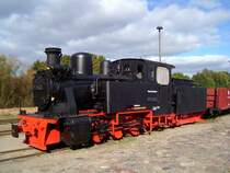 Die 99 4652 der R�genschen Kleinbahn im BW Putbus am 16.10.2005.