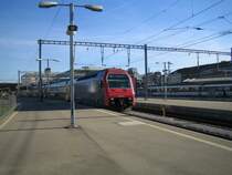 Die Re 450 073-2 ''Wettswil'' verliess am 9.10.05 Z�rich als S14 nach Hinwil, die Komp. stand ausnahmsweise mit dem Bt Seite Prellbock, was bei den DPZ eher un�blich ist.
