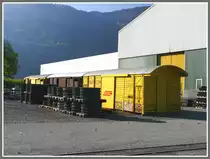 Im Industriequartier in Landquart Ried habe ich diese umfunktionierten RhB-G�terwagen entdeckt. (08.10.2010)