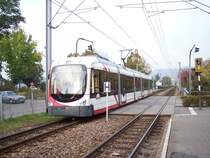 Wagen nr 129 von rnv verl�sst die Haltestelle Stahlbad am 20.10.2005 richtung Mannheim