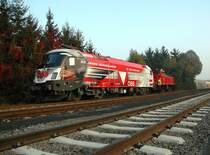 21.10.2005: anl�sslich des Tages der internationlaen Bundesheereins�tze wurde heute in den Morgenstunden die Bundesheerwerbelokomotive 1116 246 vom Grazer Hauptbahnhof in die Belgierkasserne in Graz �berstell. Da die GKB nicht elektrifiziert ist �bernahm die �berstellung die GKB 600.2. Hier befindet sie der Zug kurz vor der Kaserne im Bereich Wetzelsdorf