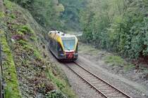 Stadler GTW der Vinschgerbahn am 11.10.2005 zwischen Marling und T�ll Br�cke auf dem Weg nach Mals.