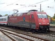 Br 101 001 mit IC 2299 in Weinheim am 22.10.2005