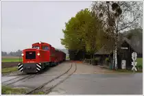 Mk 48 am 18.10.2010 von Preding nach Stainz beim Halt in Kraubath.