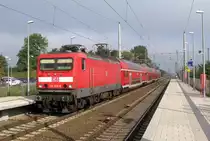 Das letzte Bild der Tour von Hannes und mir am 11.10. ist dieses. Es zeigt 114 026-8 welche gerade ihren RE 2 auf 80 herunterbremst, um direkt hinter dem Bahnhof in die Genshagener Heide abzubiegen.