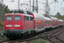 Die 115 114-1 zieht den PbZ 1971 von Dortmund durch Duisburg HBF �ber D�sseldorf & K�ln Deutzerfeld nach Frankfurt am 27.10.2010