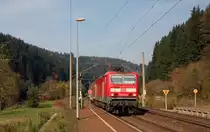 143 361 f�hrt am 23.10.10 mit einer RB nach Lichtenfels in F�rtschendorf ein.