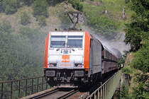 Die 185 640-0 der HVLE auf dem Kreuztalviadukt am 08,07,10