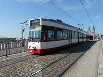 TW 243 unterwegs auf der Linie 5 in der Stadt Freiburg im Breigau am 22.09.2010