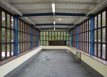 Die Fu�g�ngerbr�cke im Bahnhof Kellinghusenstra�en ist ziemlich marode. Angeblich soll sie abgebrochen und originalgetreu wieder aufgebaut werden.
24.10.2010