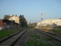 Das alte Bahnhofsgeb�ude und das zugeh�rige Gel�nde des ehemaligen Bahnhofes Walheim bei Aachen.Fr�her war es hier f�nfgleising.Wegen dem Waffenbau wurden drei Gleise demontiert...also f�r das Material;)