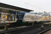 VT 15 kurz vor der Abfahrt nach Regensburg auf Gleis 4b.Hof(Hbf.)29.10.2010.