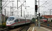 403 061 ( Celle ) als ICE722 in N�rnberg Hbf, 4.9.010.