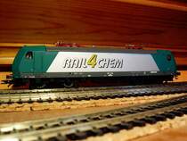 Hier zeigt sich 185 CL 006 aufger�stet von Piko.