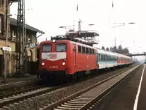 141 303-8 mit Teutobahn RB 66 12818 Osnabr�ck-M�nster auf Bahnhof Hasbergen am 05-02-2000. Bild und scan: Date Jan de Vries. 