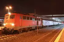 Die 110 284-7 mit extremen Flachstellen zieht den planm��igen D-Zug von Norddeich Mole nach K�ln in D�sseldorf HBF am 31.10.2010