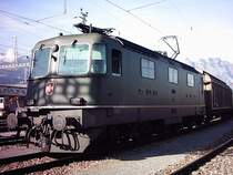 Re 4/4 noch in gr�n am 24.10.2005 in Buchs