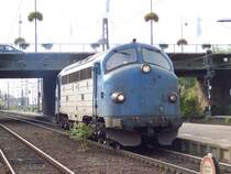 V 170 der NeG  durchf�hrt am 25.10.2005 Weinheim ein paar minuten voher war der Lokf�hrer einkaufen!!!Dies erfuhr ich durch zwei nette Lokf�hrer die, die die RB nach F�rth fuhren.