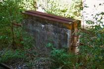 Oder in Betonausf�hrung....an der Seite Fonierstahl als Leiter....