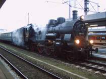Sonderzug der �GEG am 26.10.2005
mit 638.1301 von Attnang nach Summerau
morgens bei einem 20-min�tigem Aufenthalt
in Wels