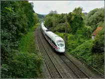 Kurz vor der Grenze zu �sterreich konnte ich am 16.09.2010 diesen ICE-T in Passau Voglau fotografieren. (Hans)