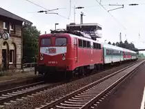 Ein Wendezug (RB 66 Die Teutobahn 12818 Osnabr�ck-M�nster) mit 140 645-3 (vorne) und 141 261-8 (hinter) auf Bahnhof Hasbergen am 02-06-2000. Bild und scan: Date Jan de Vries.