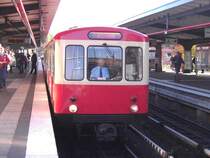 Der DT1  Hanseat  in barmbek zum Verkehrshistorischen Tag 2005 in Hamburg