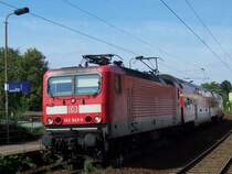 Ein S-Bahnzug steht am Haltepunkt Leipzig-Lindenau
